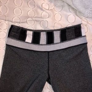 Lululemon yoga flare leggings size 4